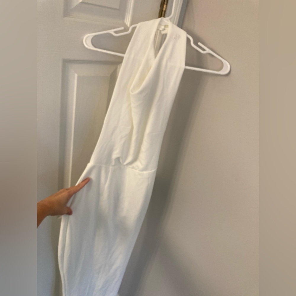Oldsport NWT The Backless gown in Vintage white size small maxi body-con halter - Picture 6 of 13